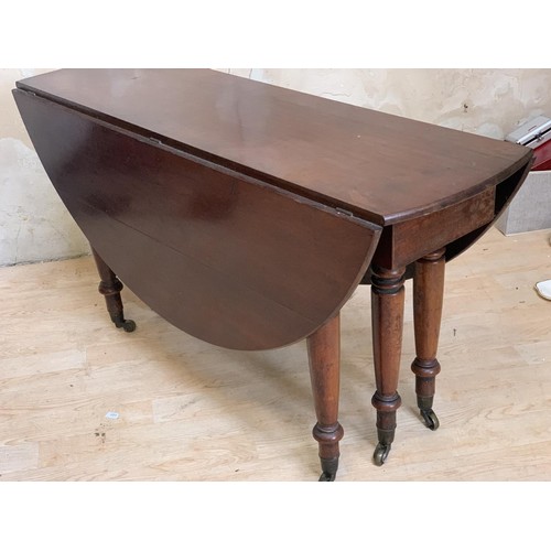 637 - VICTORIAN MAHOGANY DROP LEAF