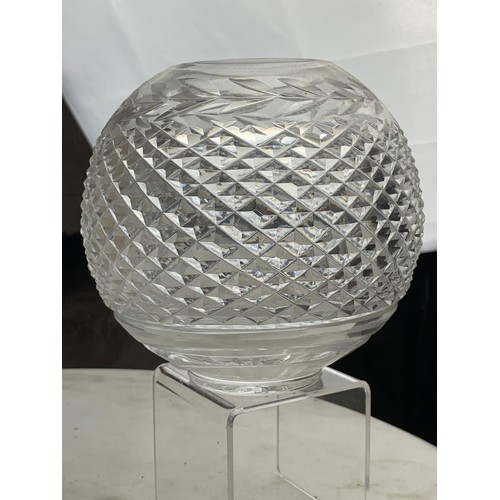 702 - A WATERFORD CRYSTAL BALL VASE 5