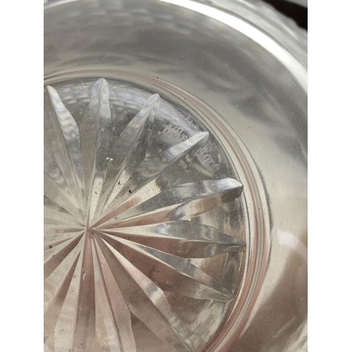 702 - A WATERFORD CRYSTAL BALL VASE 5