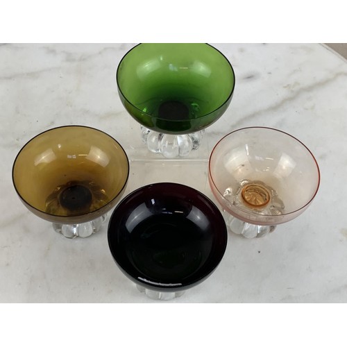 707 - A SET OF 4 RETRO MID CENTURY COCKTAIL GLASSES