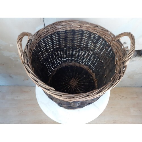 733 - WICKER 2 HANDLED BASKET 20