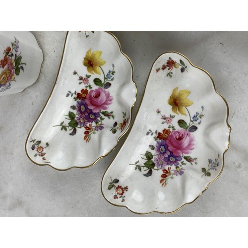 713 - 6 PIECES OF ROYAL CROWN DERBY