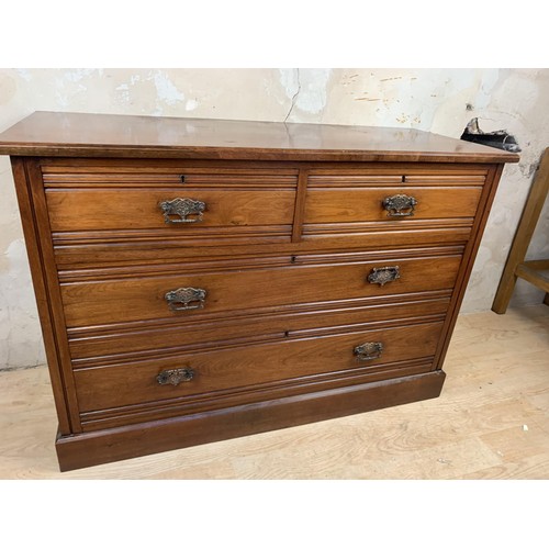 65 - AN EDWARDIAN 2/2 CHEST IN EXCELLENT CONDITION