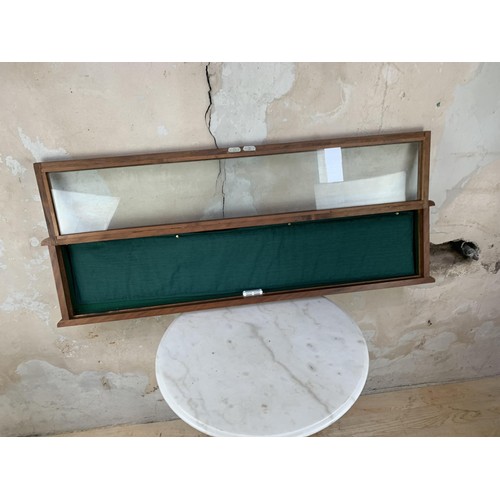 152 - A LIFT LID DISPLAY CABINET 47 X 11