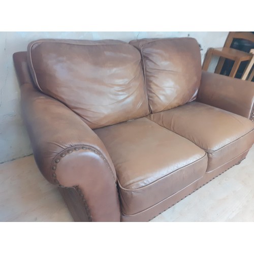 159 - A QUAILTY BROWN LEATHER 2 SEATTER (SLIGHT WEAR)