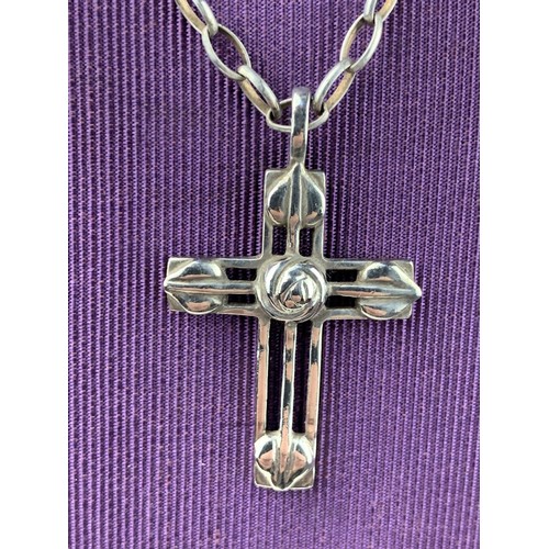 272 - LONG LOOP LINK SILVER CHAIN WITH SILVER MACKINTOSH STYLE CROSS