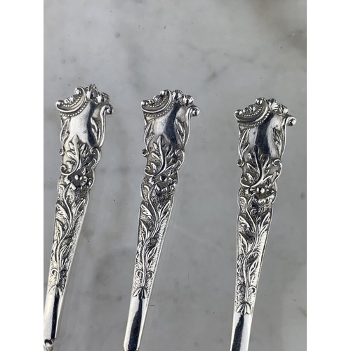 273 - 3 SHEFFIELD SILVER TWIST COLUMN FLORAL DESIGN PICKLE FORKS