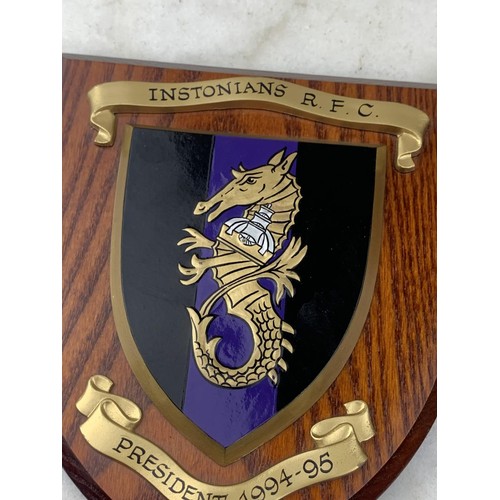 341 - 2 INSTONIANS PLAQUES 7