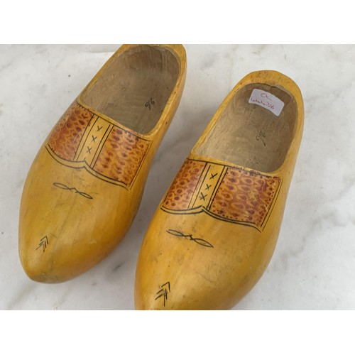 348 - A PAIR OF VINTAGE DUTCH CLOGS