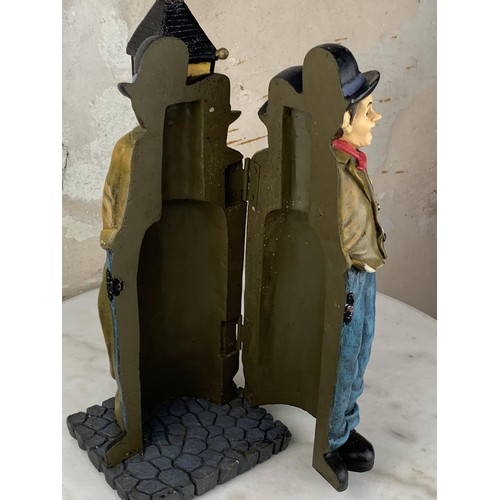 360 - LAUREL & HARDY WINE BOTTLE HOLDER 17