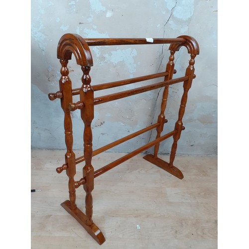 370 - A PINE TOWEL RAIL