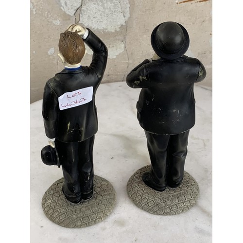 405 - LAUREL & HARDY FIGURINE 9