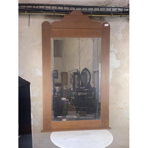 425 - A 1920,s BEVELLED EDGED ARTS & CRAFTS MIRROR