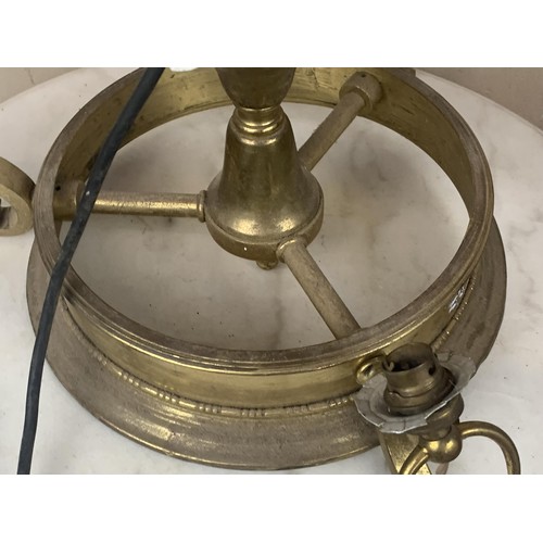 461 - A HEAVY VINTAGE BRASS 3 BRANCH HANGING CHANDALIER