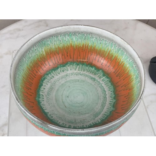 481 - A SHELLEY BOWL WITH UNUSUAL DRIZZLE PRINT 6