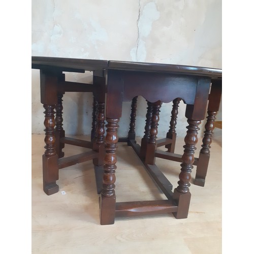 508 - A REPRODUCTION  HUNT/WAKES STYLE TABLE DARK OAK