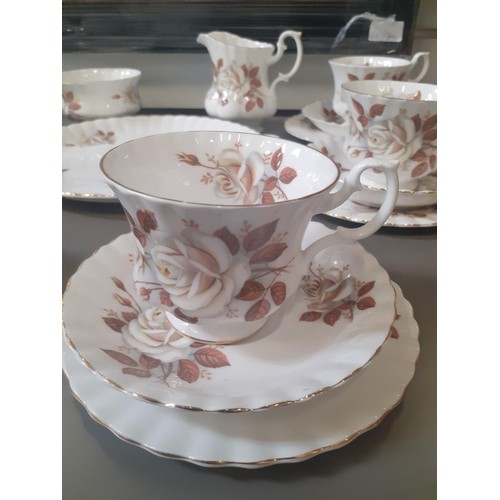 515 - A 21 PIECE RICHMOND BONE CHINA SERVICE