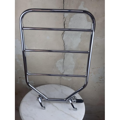 60A - A CHROME TOWEL RAIL