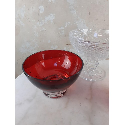 31 - CRYSTAL COMPORT AND 2 PIECES OF COLOURED GLASS