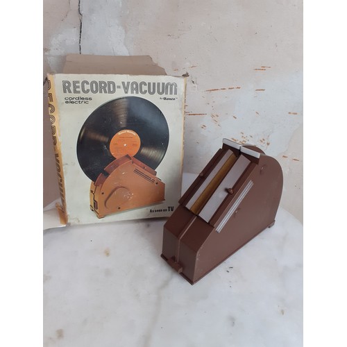 76 - VINTAGE CORDLESS RECORD VACCUMN STILL IN BOX