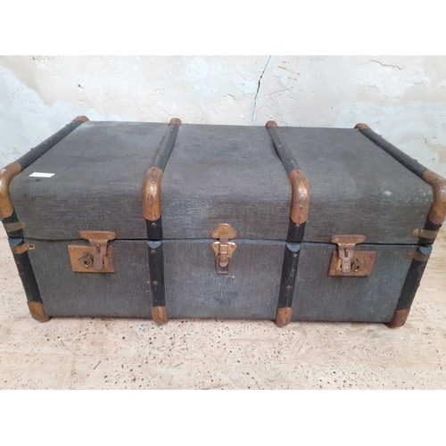 79 - OLD VINTAGE TRAVEL TRUNK