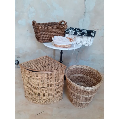 96 - QTY OF WICKER ITEMS