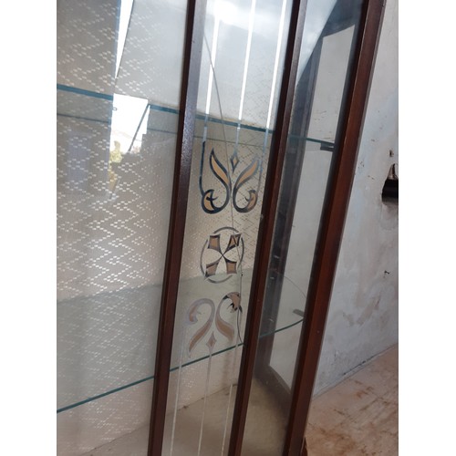 133 - RETRO BOW FRONT CHINA CABINET (CRACK IN FRONT GLASS PANEL)