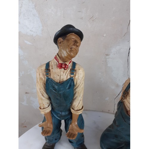 147 - LAUREL & HARDY FIGURINES 14