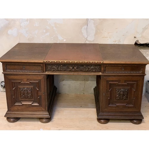 177 - A TWIN PEDESTAL DESK (64X32