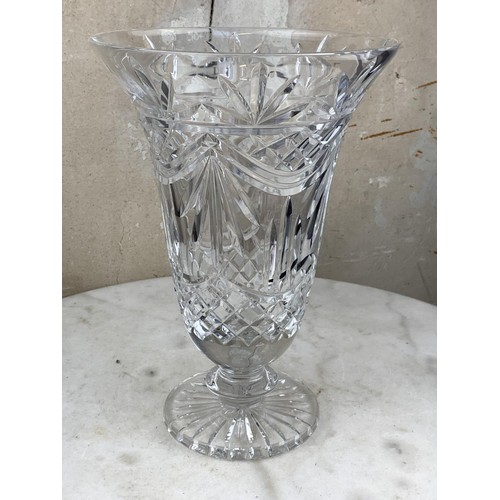 501 - AN OVERSIZED TYRONE CRYSTAL VASE