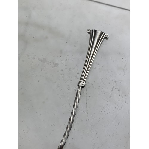 510 - A 1904 BIRMINGHAM TWIST HANDLE SILVER SPOON 6 grms