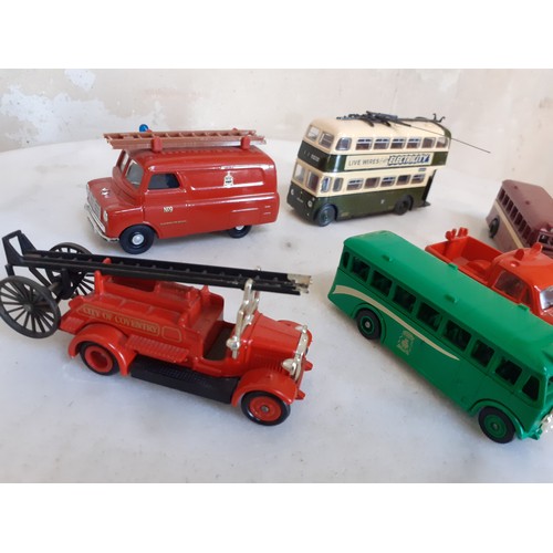 623 - 6 DIE CAST CARS DINKY ETC