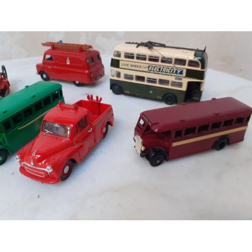 623 - 6 DIE CAST CARS DINKY ETC