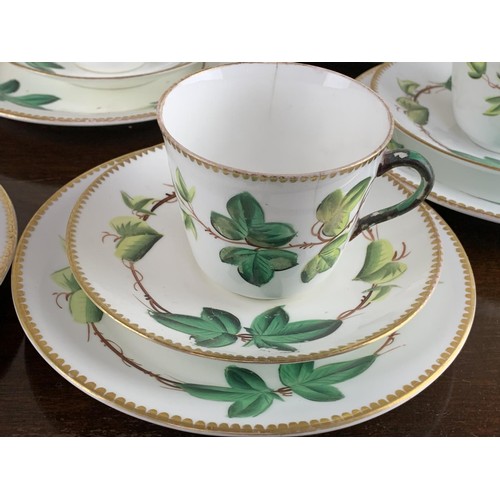 36 - 27 PIECE VINTAGE LEAF PATTERN SERVICE