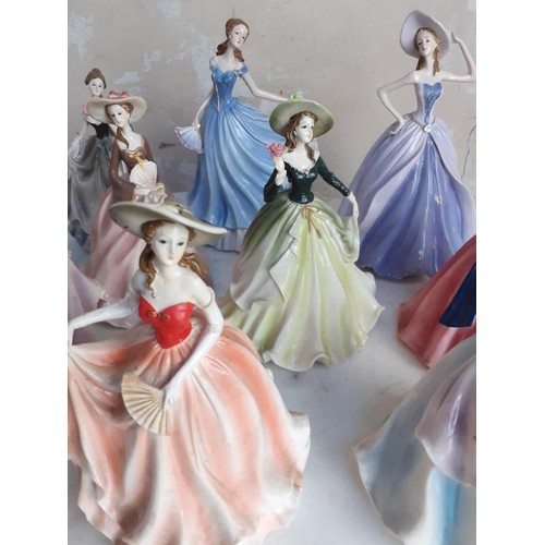 113 - A LOT OF 10 MIXED FASHION LADY FIGURENEs