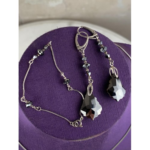 237 - A SILVER SMOKEY QUARTZ EARRINGS WITH MATCHING EARRINGS & BRACELET