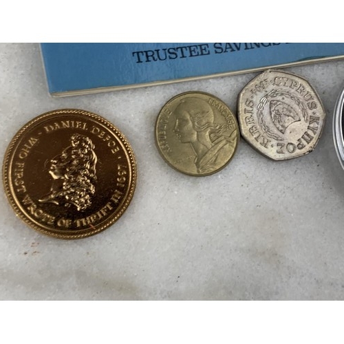 756 - QUEEN MOTHER 80TH BIRTHDAY COIN,TITANIC COIN AND 1959 TRUSTEE COIN PLUS 2 OTHERS