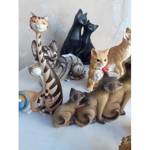 701 - A COLLECTION OF CAT ORNAMENTS