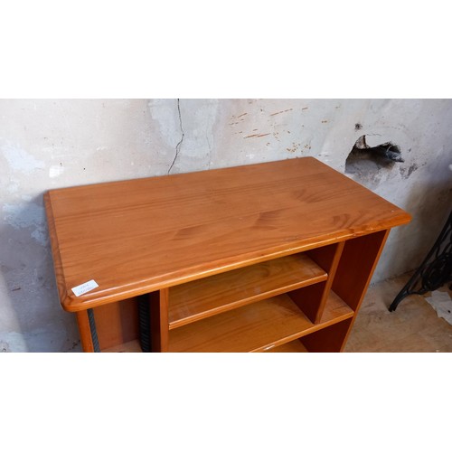 6 - A PINE ENTERTAINMENT UNIT