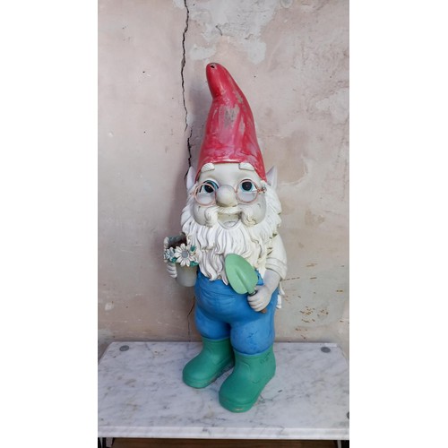 44 - A LARGE GARDEN GNOME