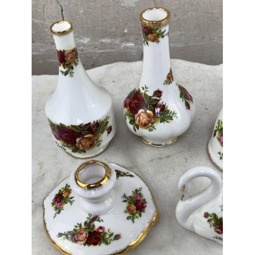 70 - ROYAL ALBERT OLD COUNTRY ROSE 5 PIECE LOT