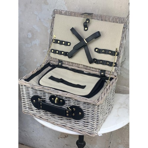 151 - A FITTED PICNIC HAMPER