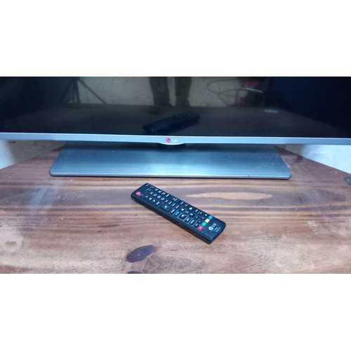 186 - LG TV WITH REMOTE CONTROL