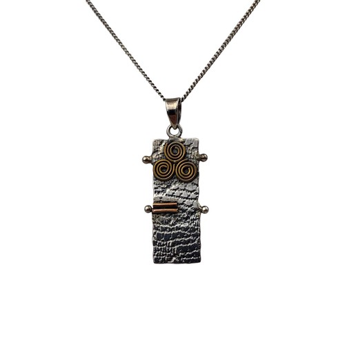 223 - A SOLID SILVER OGHAM PENDANT BY BANSHEE SILVER ON A SILVER CHAIN 2