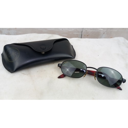 252 - CASED PAIR OF RAY BAN SUNGLASSES