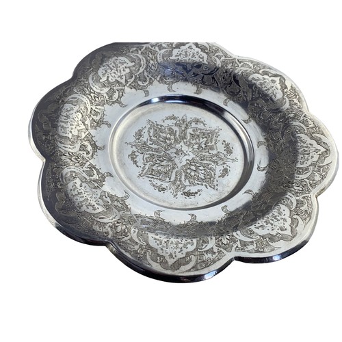 307 - A CONTENETAL SILVER SWEET PASTRY DISH RAISED ON CIRCULAR BASE 180grm