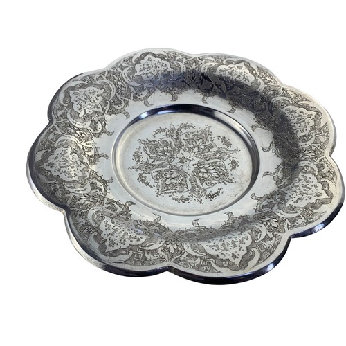 307 - A CONTENETAL SILVER SWEET PASTRY DISH RAISED ON CIRCULAR BASE 180grm