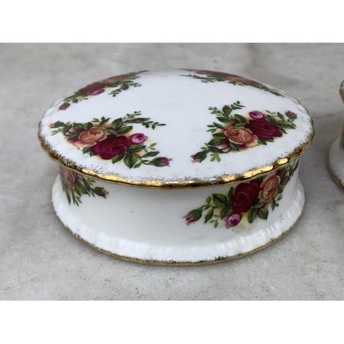 318 - ROYAL ALBERT OLD COUNTRY ROSE TRINKET DISH AND LID x2