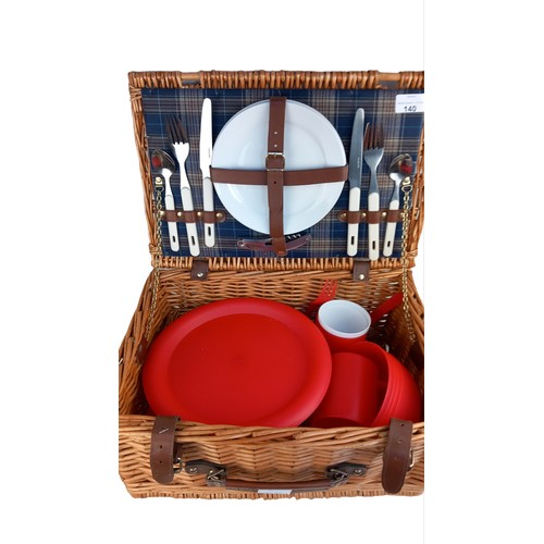 140 - PICNIC HAMPER AND CONTENTS