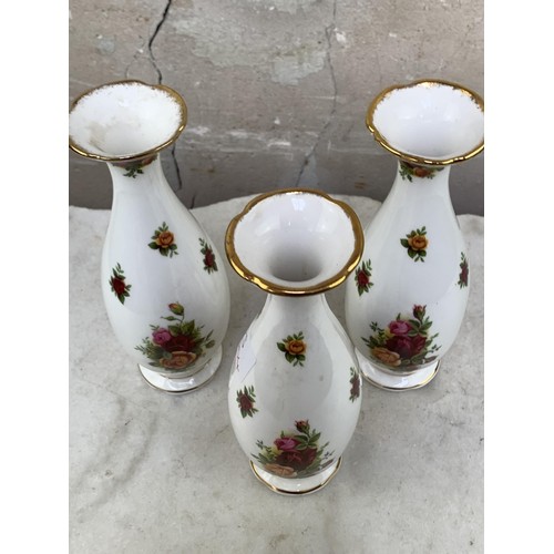 432 - ROYAL ALBERT OLD COUNTRY ROSE 3 SHAPED BUD VASES